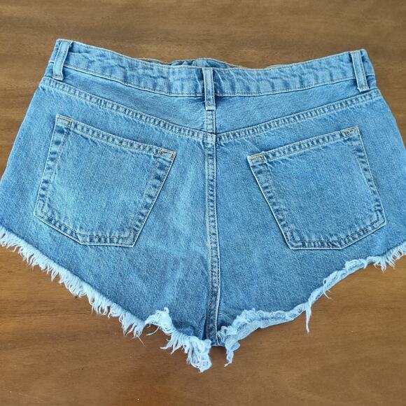 Topshop Kiri denim Mini shorts with frayed hem size 8 - Picture 5 of 8